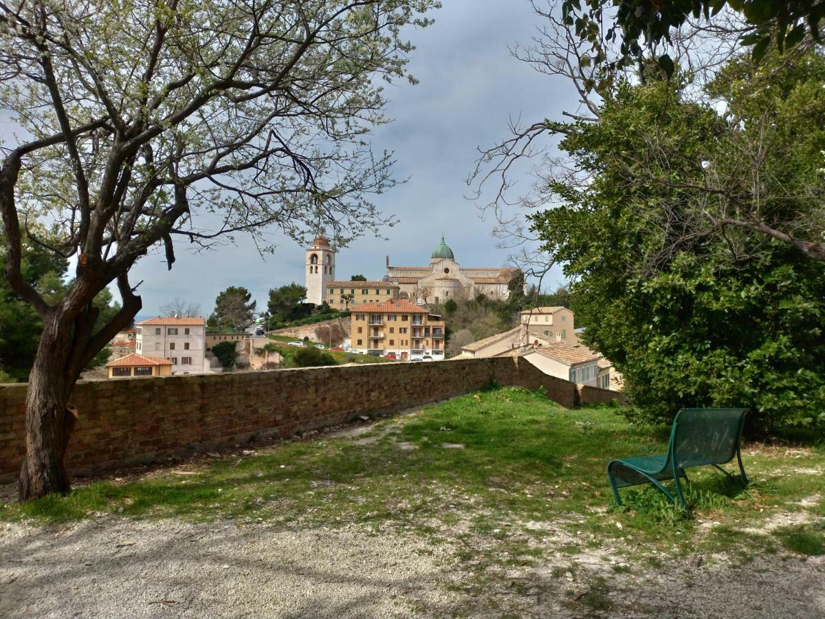 Ferienwohnung Via Duranti Ancona Exterior foto